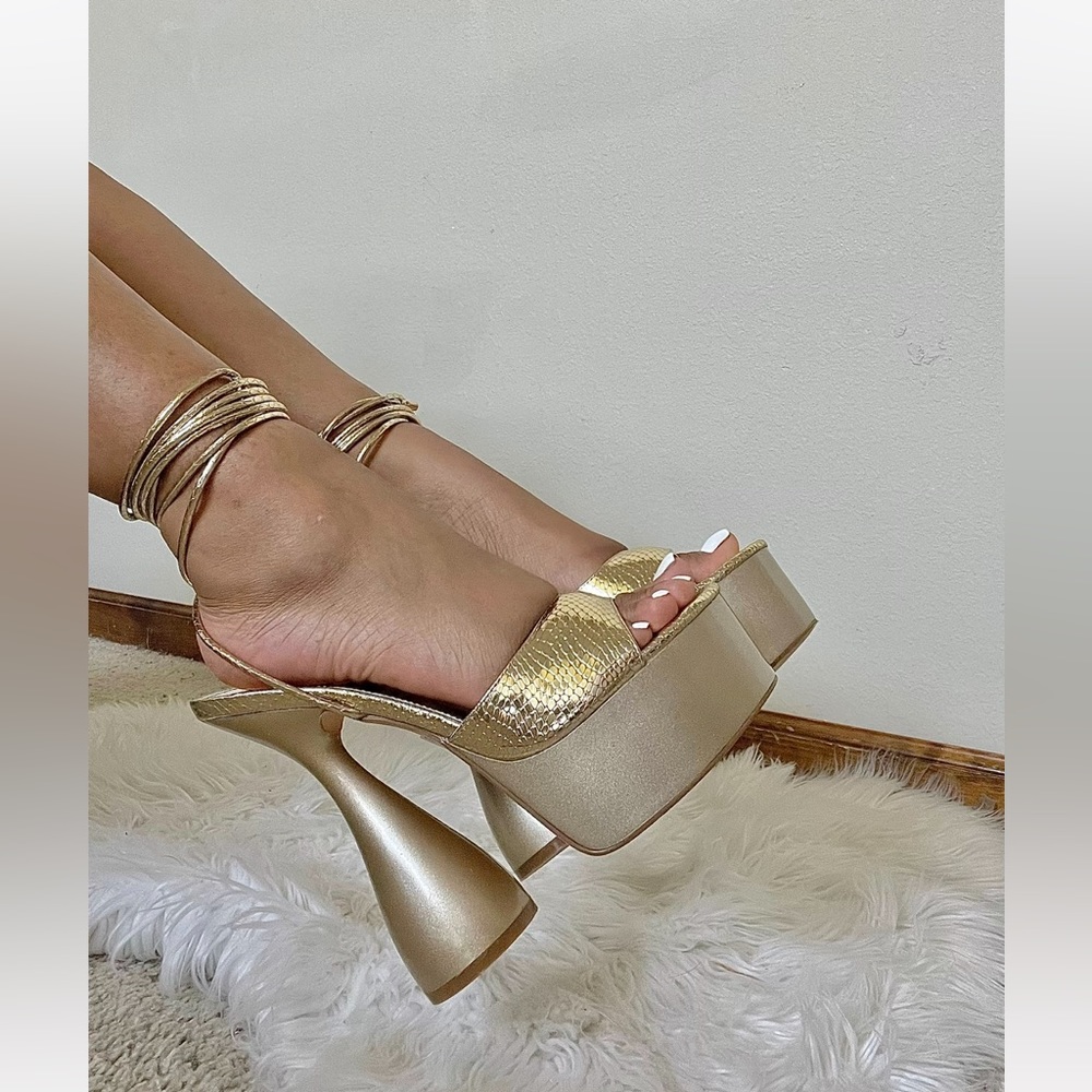 Gold Heels - Picture 2 of 2